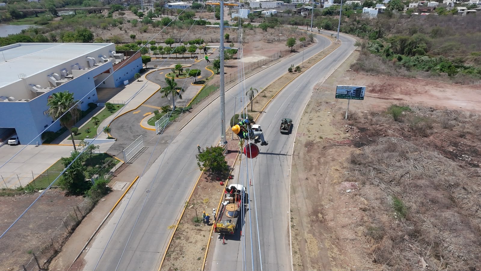 L.T. 115 kV Santa Fe Entronque Culiacán Uno (Montaje y Linieros) - Fotografía 5